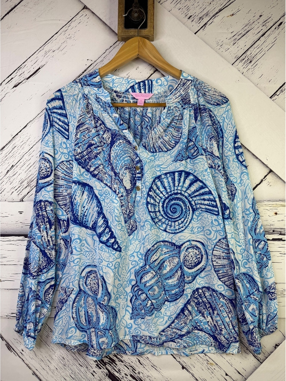 Lilly Pulitzer Silk Coastal Preppy Quiet Luxury Seashell Print Blouse Women’s XS